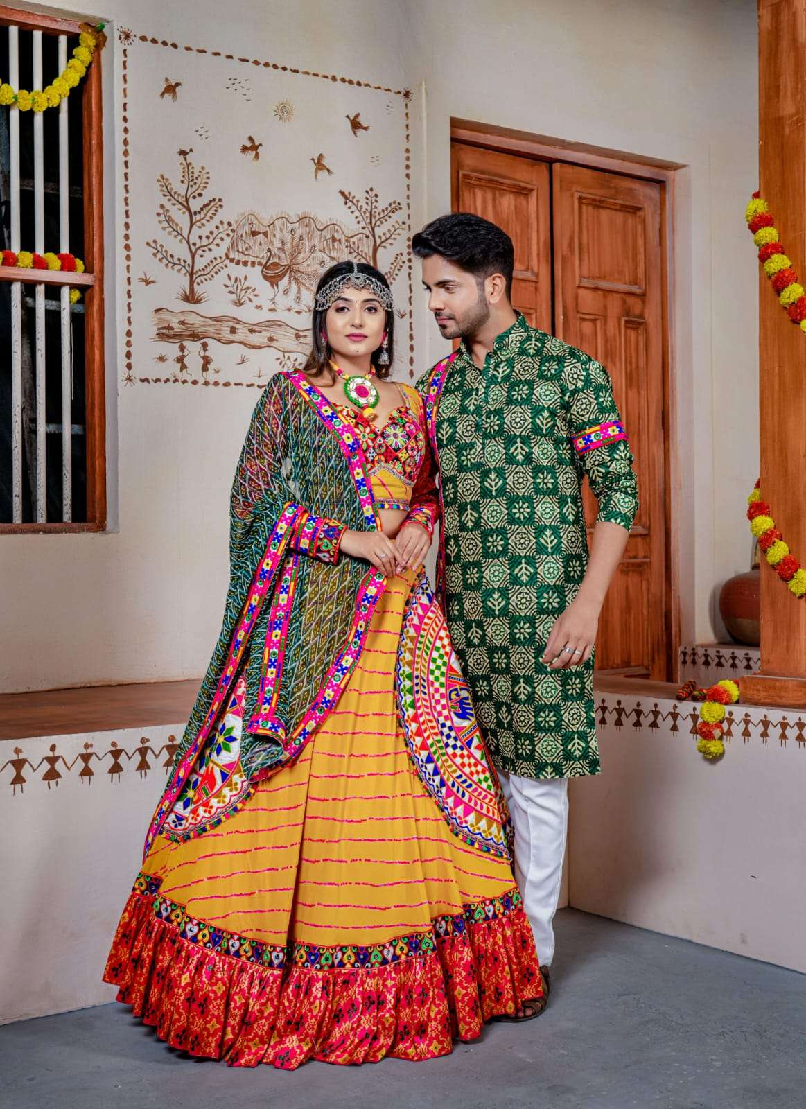 Latest Couple Wear for Wedding|Online|lovelyweddingmall.com|India
