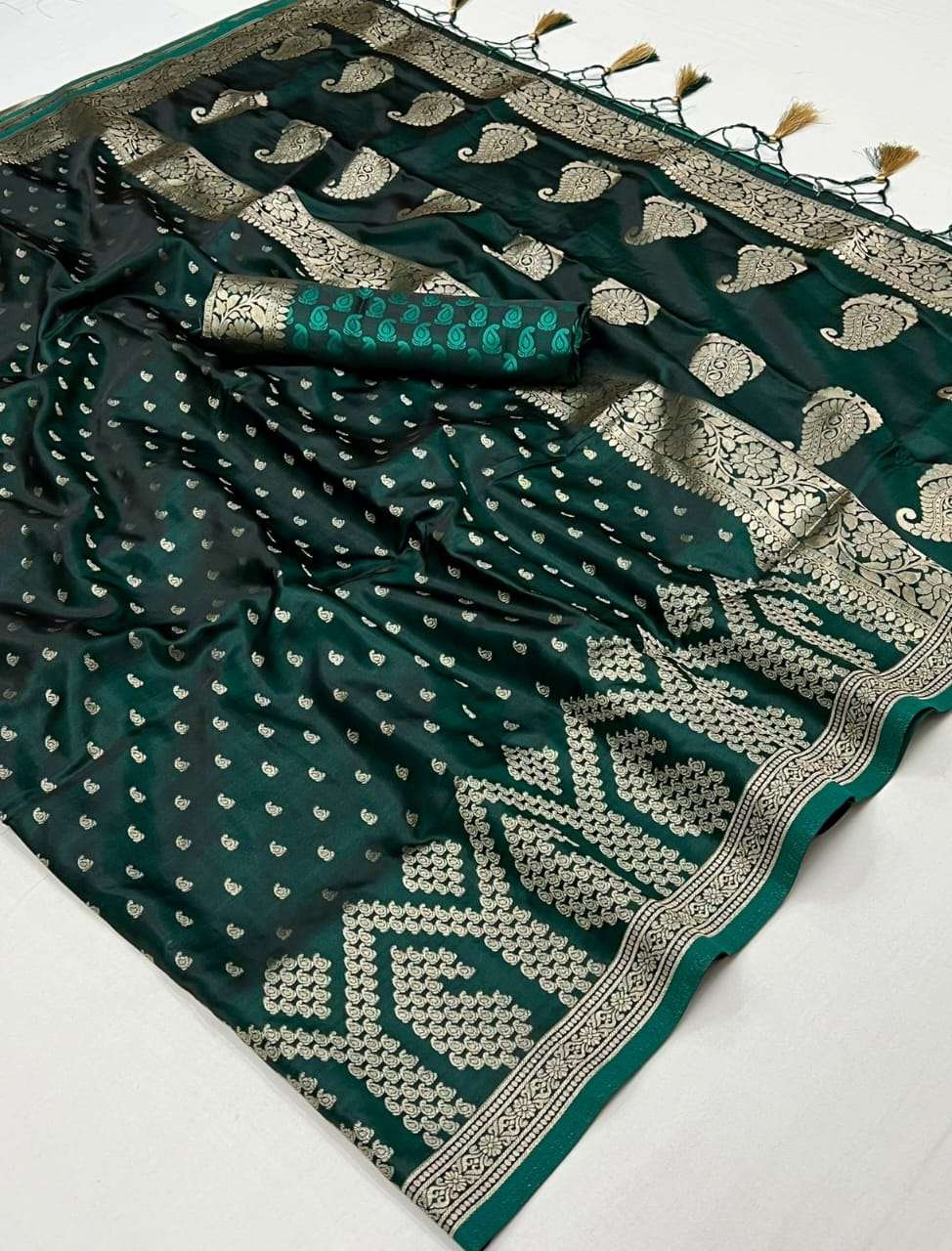 Kontina Satin silk with Weaving Design Fancy saree collection at best rate
