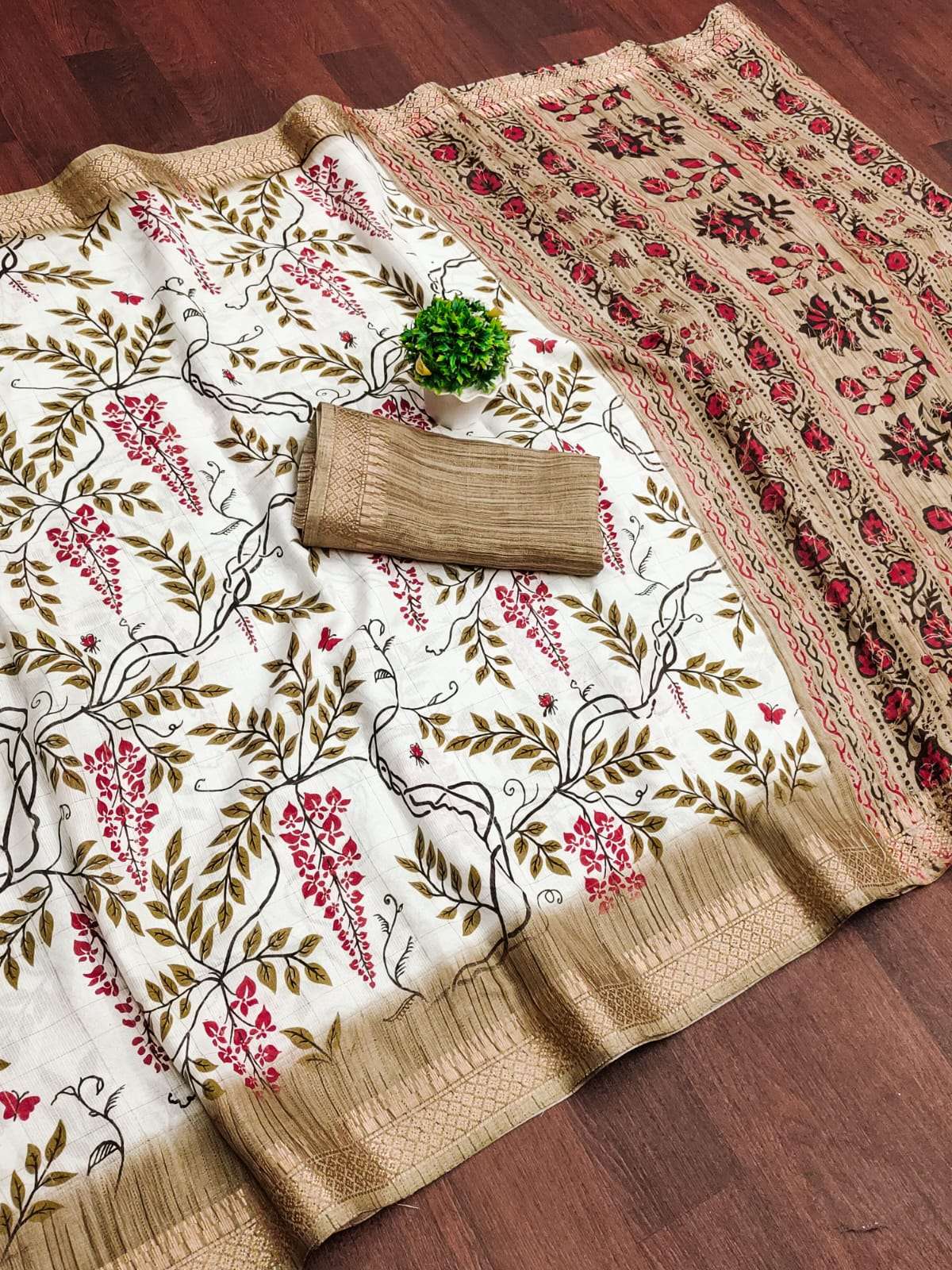 SUMMER SPECIAL COTTON WITH FLOWER PRINTED SAREE