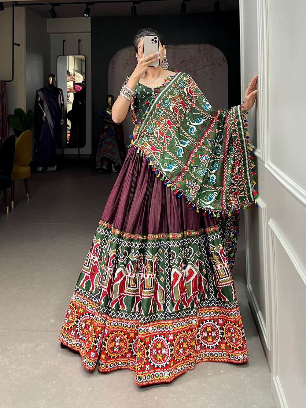 NAVRATRI SPECIAL PATOLA PRINTED GAMTHI WORK TRADITIONAL LOOK LEHENGA CHOLI 