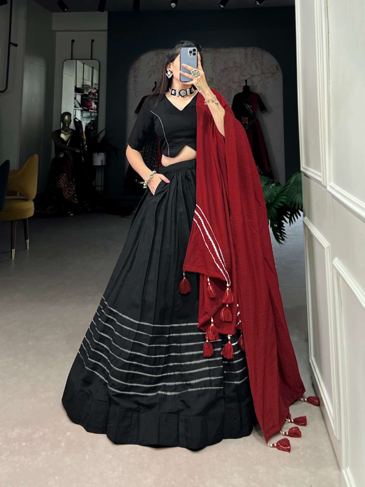 FESTIVAL SPECIAL RED &BLACK FANCY STICH LEHENGA CHOLI