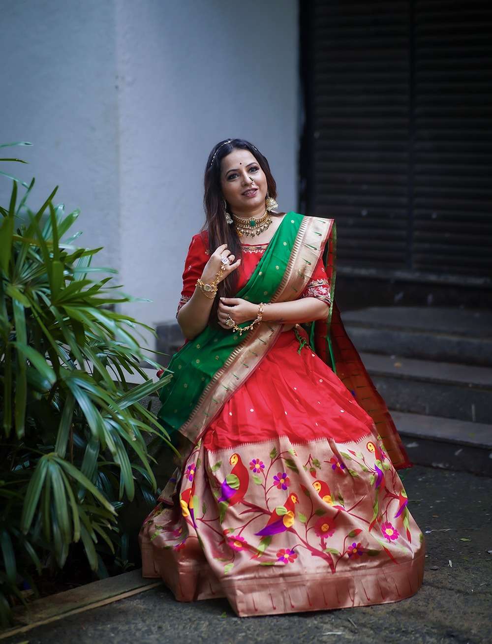 RED COLOUR TRADITIONAL PAITHANI DESIGNER ROYAL LOOK LEHENGA CHOLI DEALER