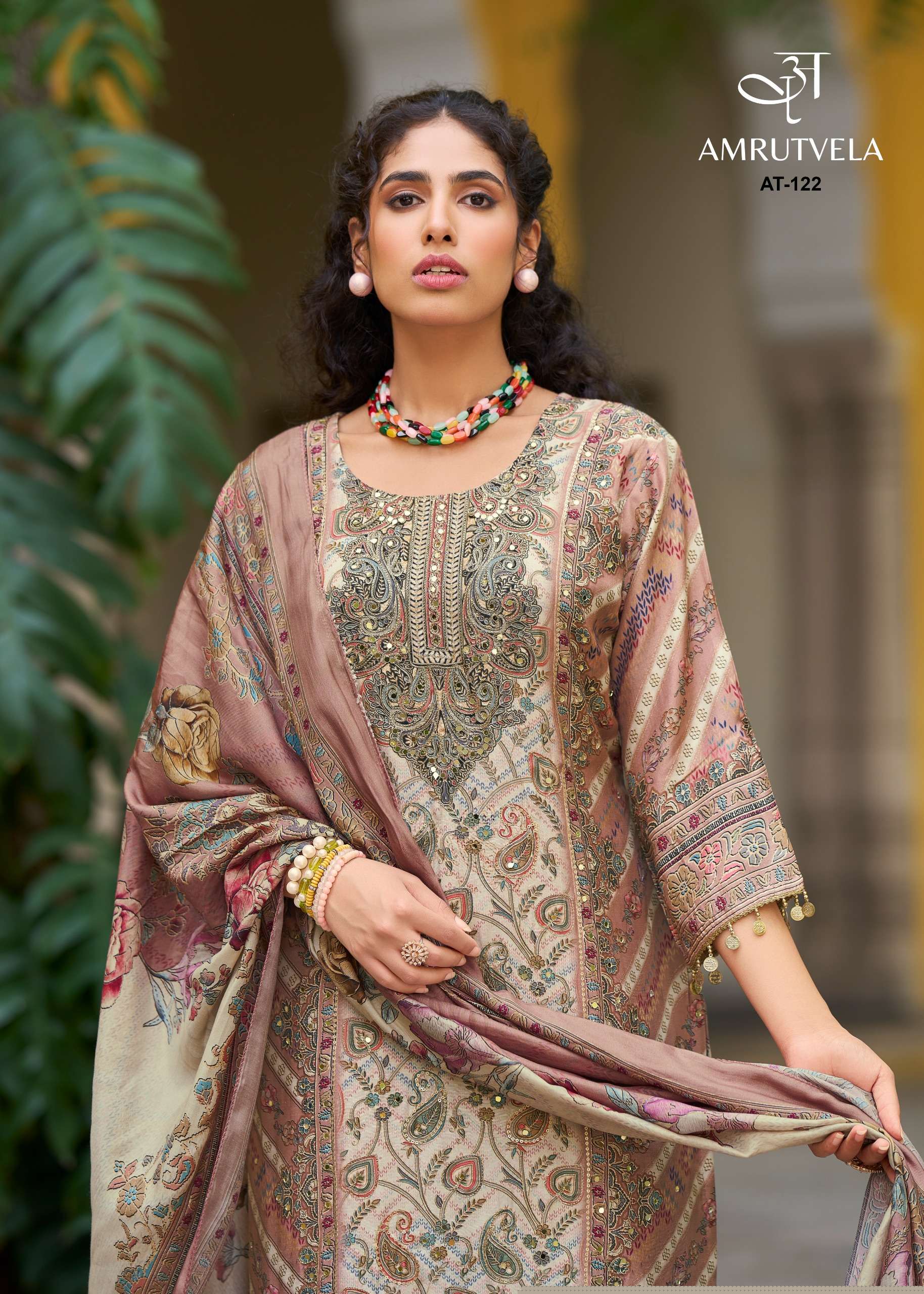 AMRUTVELA AT 122 INDIAN TOP DESIGNER LADIES SUIT COLLECTION RESELLER SURAT 