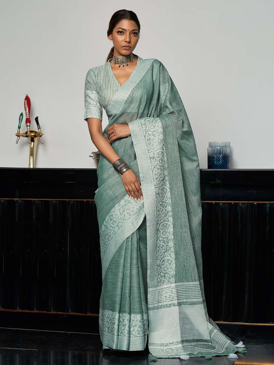 Astita linen looms linen Cotton printed fancy look saree 