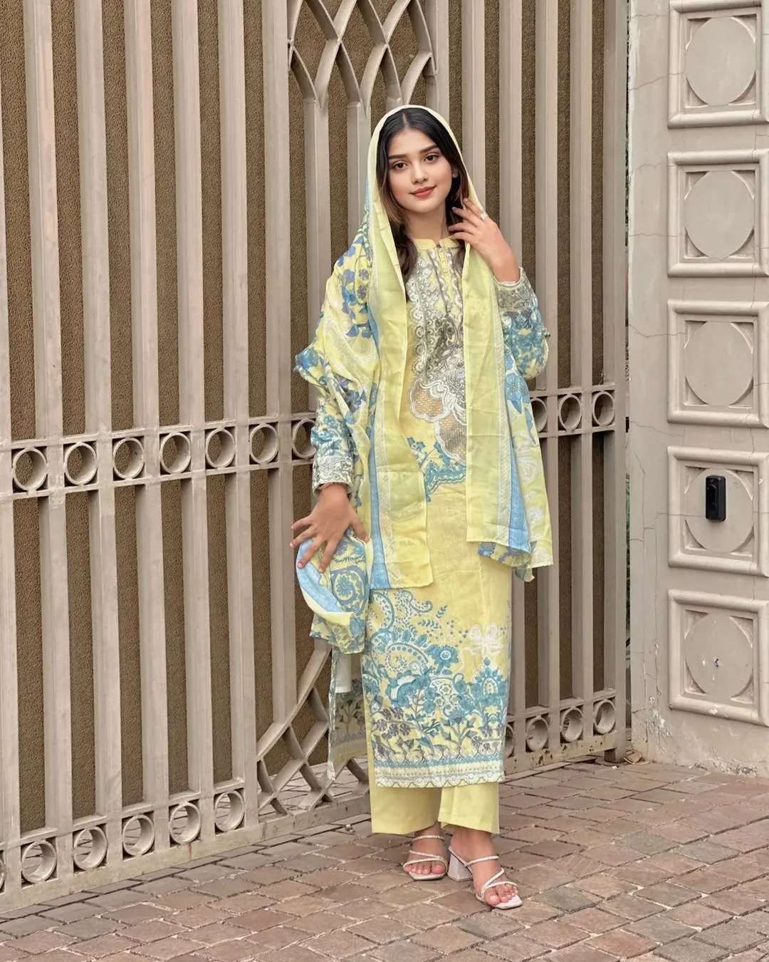 Cotton pakistani readymade suits yd 024