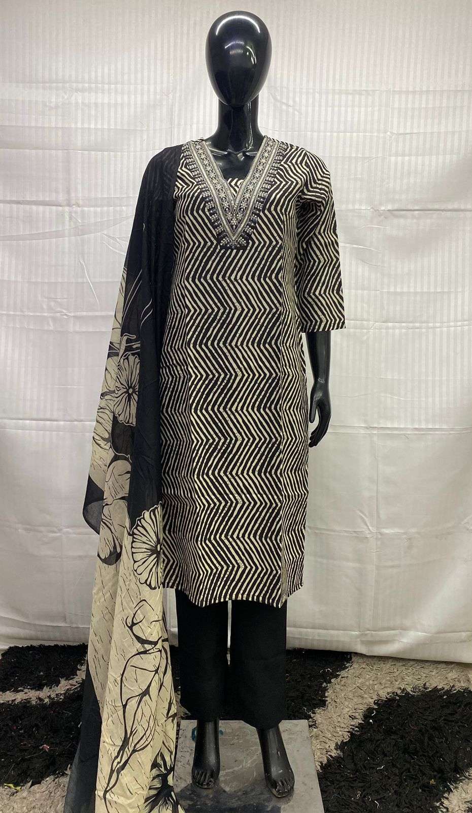 SIARA 1010 1011 BLACK WHITE COTTON 3 PIECE SALWAR KAMEEZ SUPPLIER 