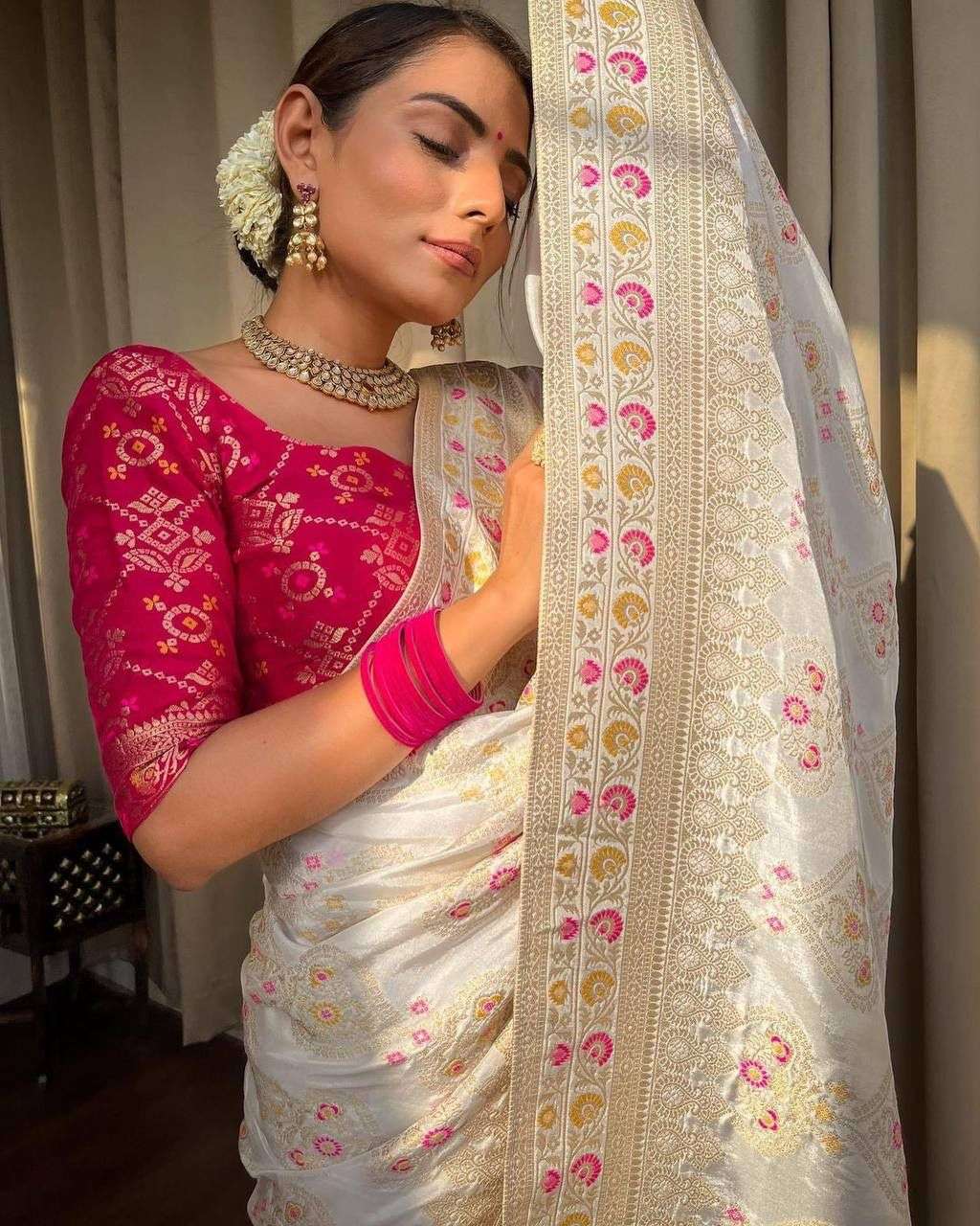 Top 10 Blouse Options to Pair With White Sarees