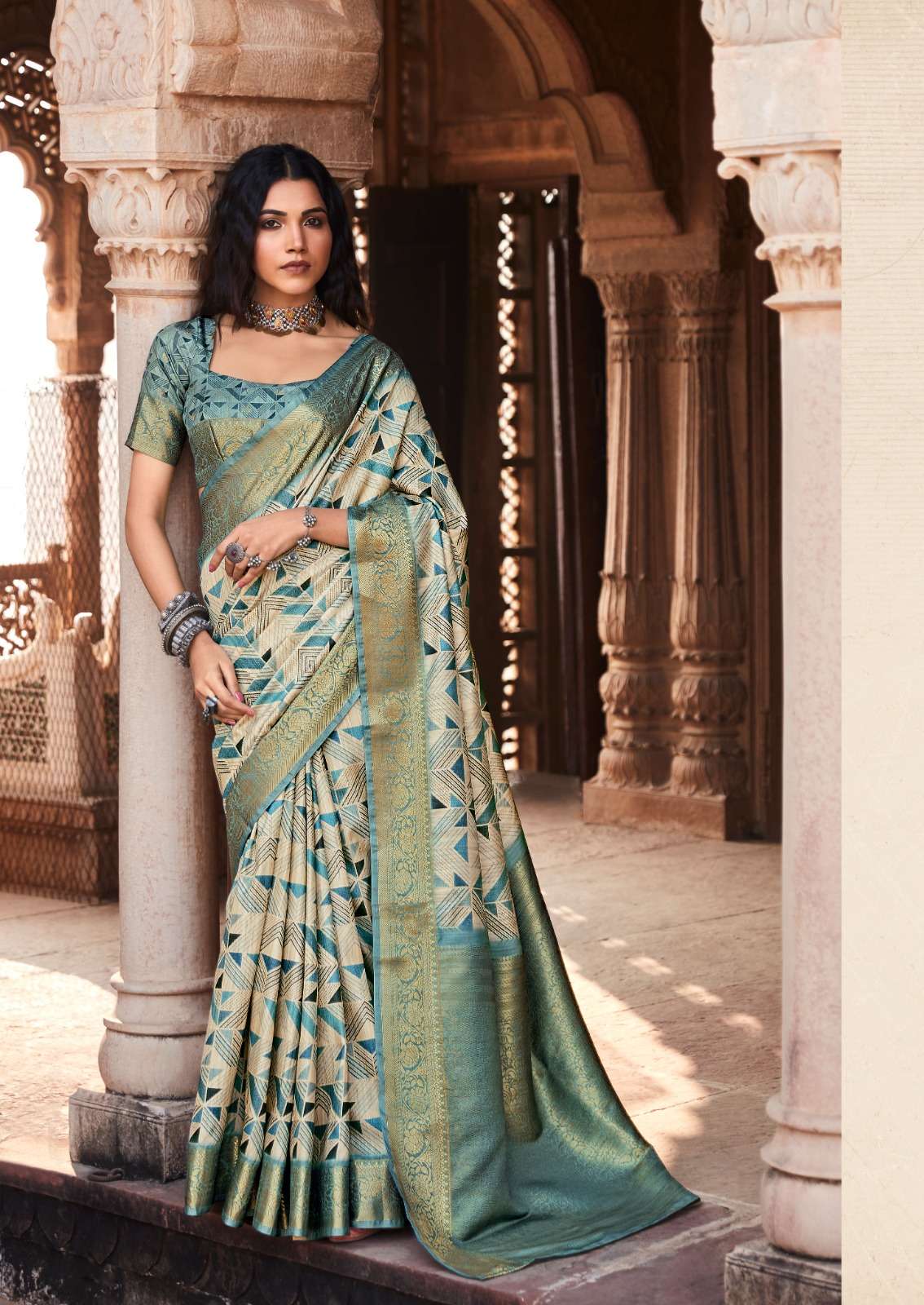 Buy Green Art Silk Cotton Handloom Saree Festive Wear Online at Best Price  | Cbazaar
